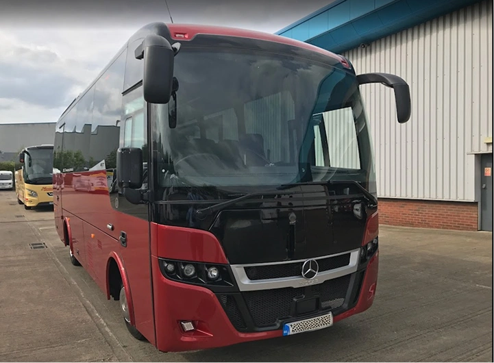 Midi coach for a 25–32 passenger London City Airport transfer